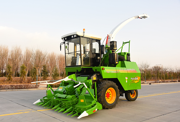 9QZ-3300B(G4) Self-Propelled Forage Harvester